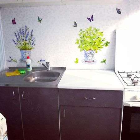 Standard Apartment On Umanskaya เคียฟ ภายนอก รูปภาพ