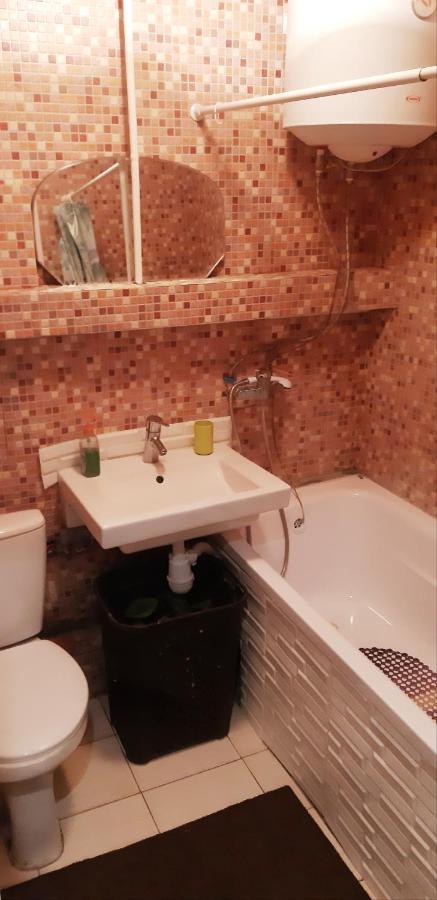Standard Apartment On Umanskaya เคียฟ ภายนอก รูปภาพ