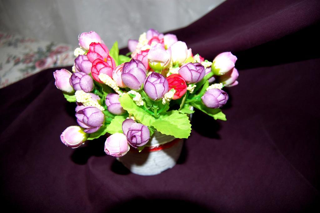 Standard Apartment On Umanskaya เคียฟ ภายนอก รูปภาพ