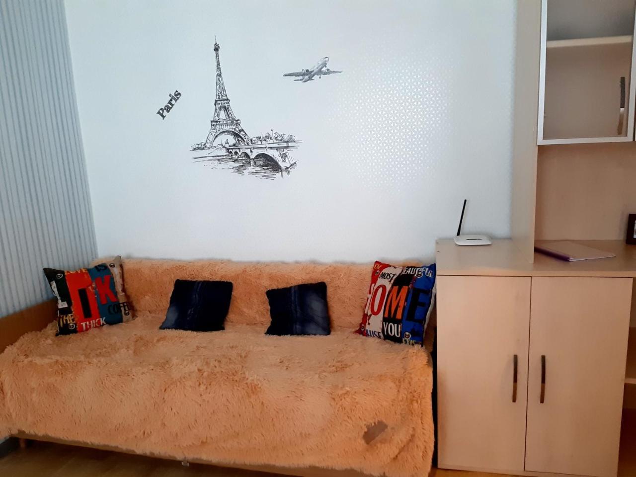Standard Apartment On Umanskaya เคียฟ ภายนอก รูปภาพ