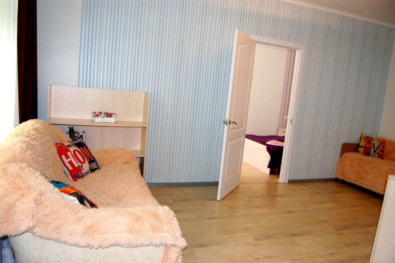 Standard Apartment On Umanskaya เคียฟ ภายนอก รูปภาพ