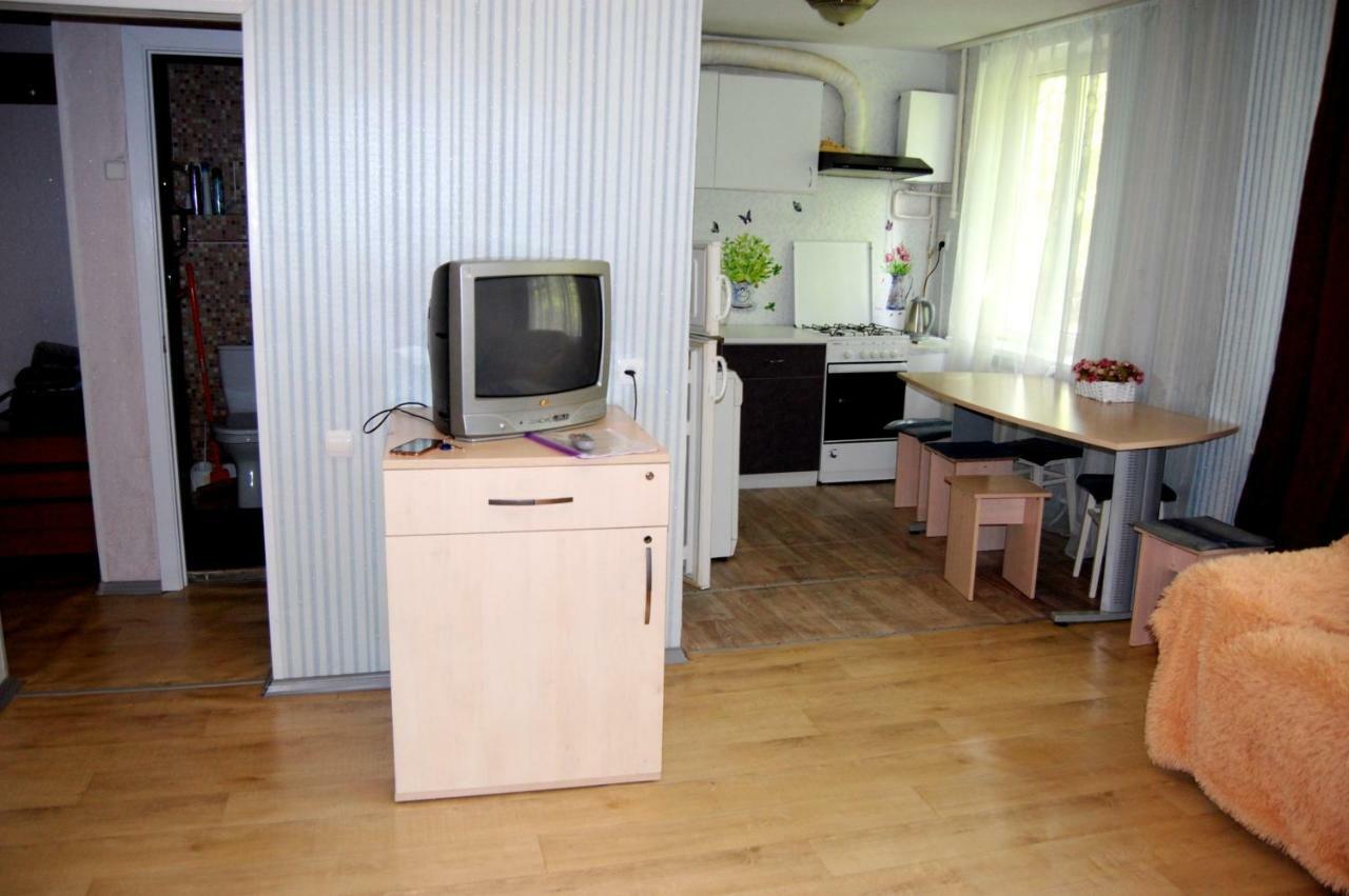 Standard Apartment On Umanskaya เคียฟ ภายนอก รูปภาพ
