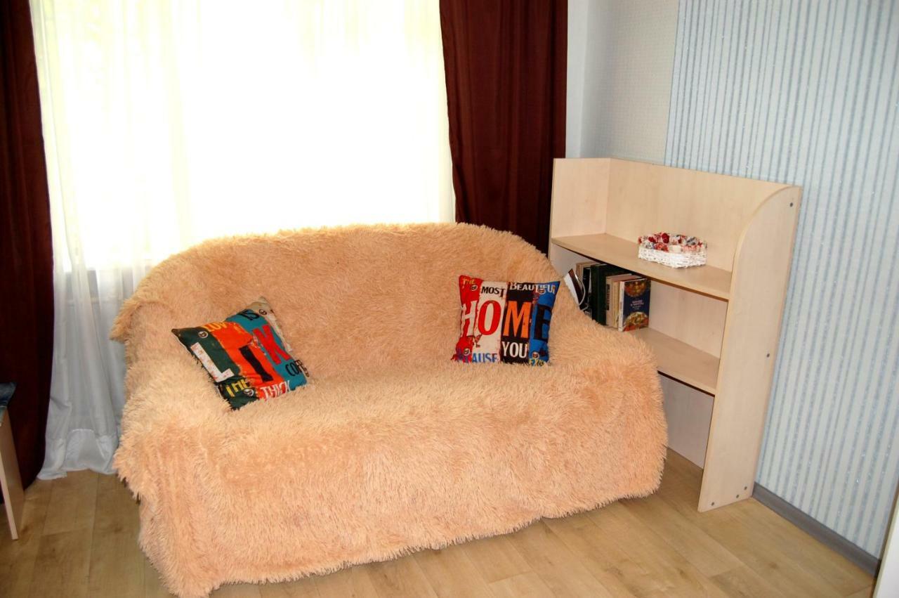 Standard Apartment On Umanskaya เคียฟ ภายนอก รูปภาพ